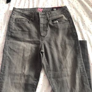 NWT Gray Skinny High Waisted Jeans